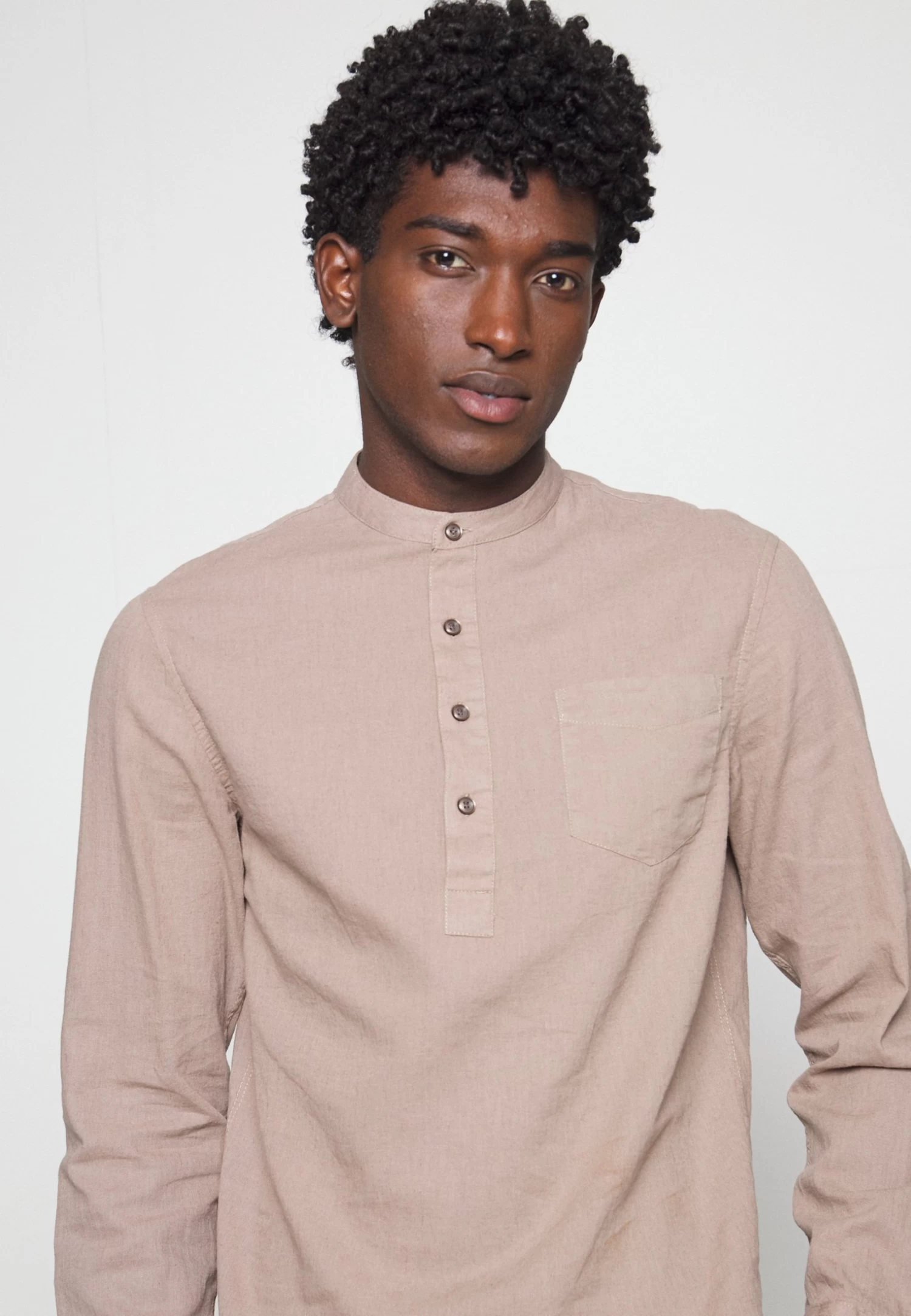 Pier One Camisa - Taupe - Imagen 7