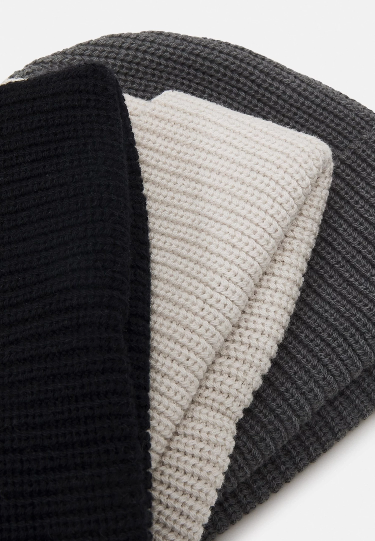 Pier One Unisex 3 Pack - Gorro - Black/Dark Grey/Off-White/ - Imagen 4