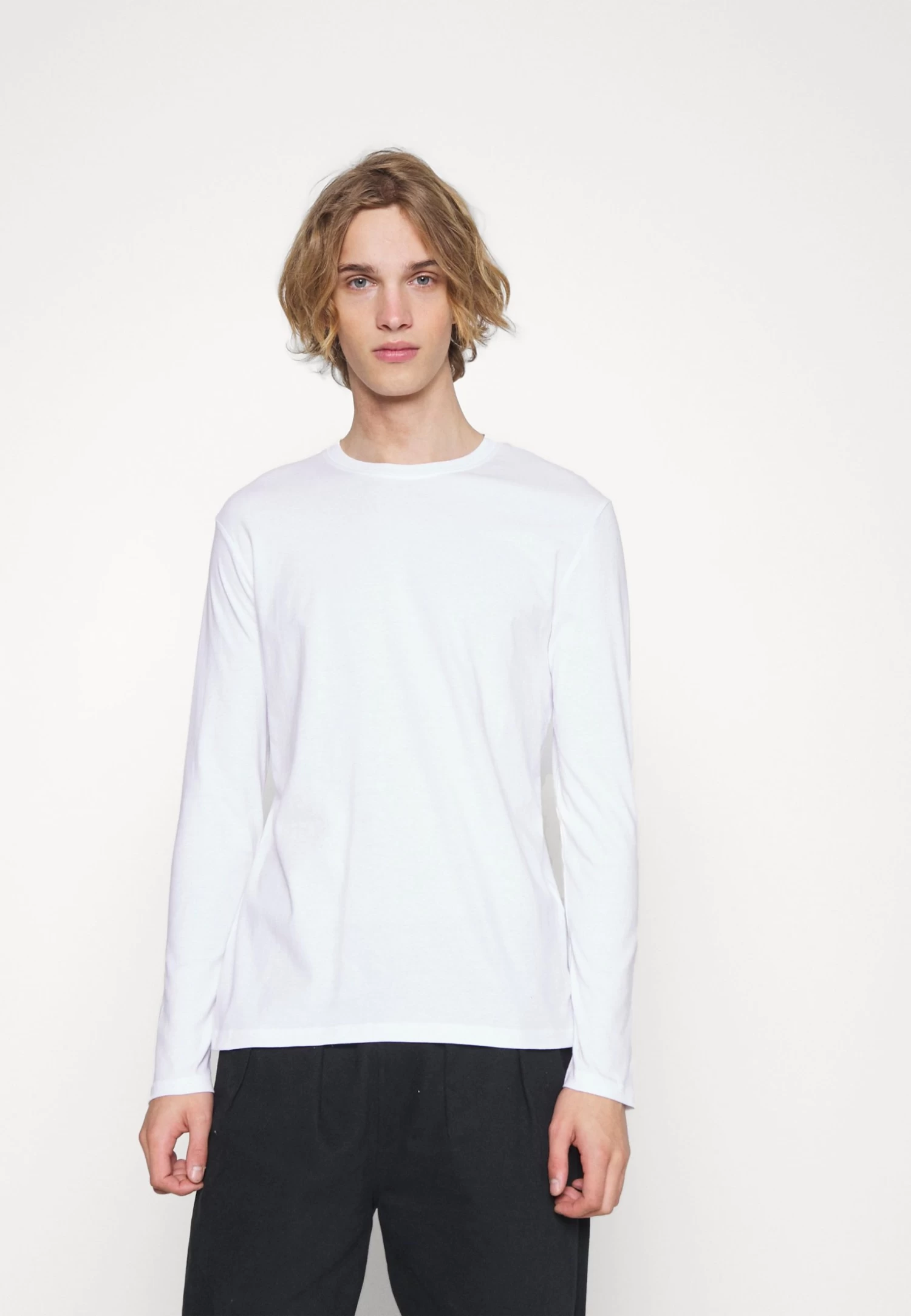 Pier One 5 Pack - Camiseta De Manga Larga - Black/White/Olive - Imagen 4