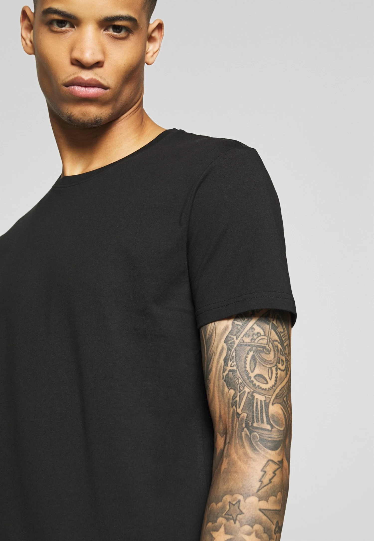 Pier One 3 Pack - Camiseta Básica -Black/ White - Imagen 5