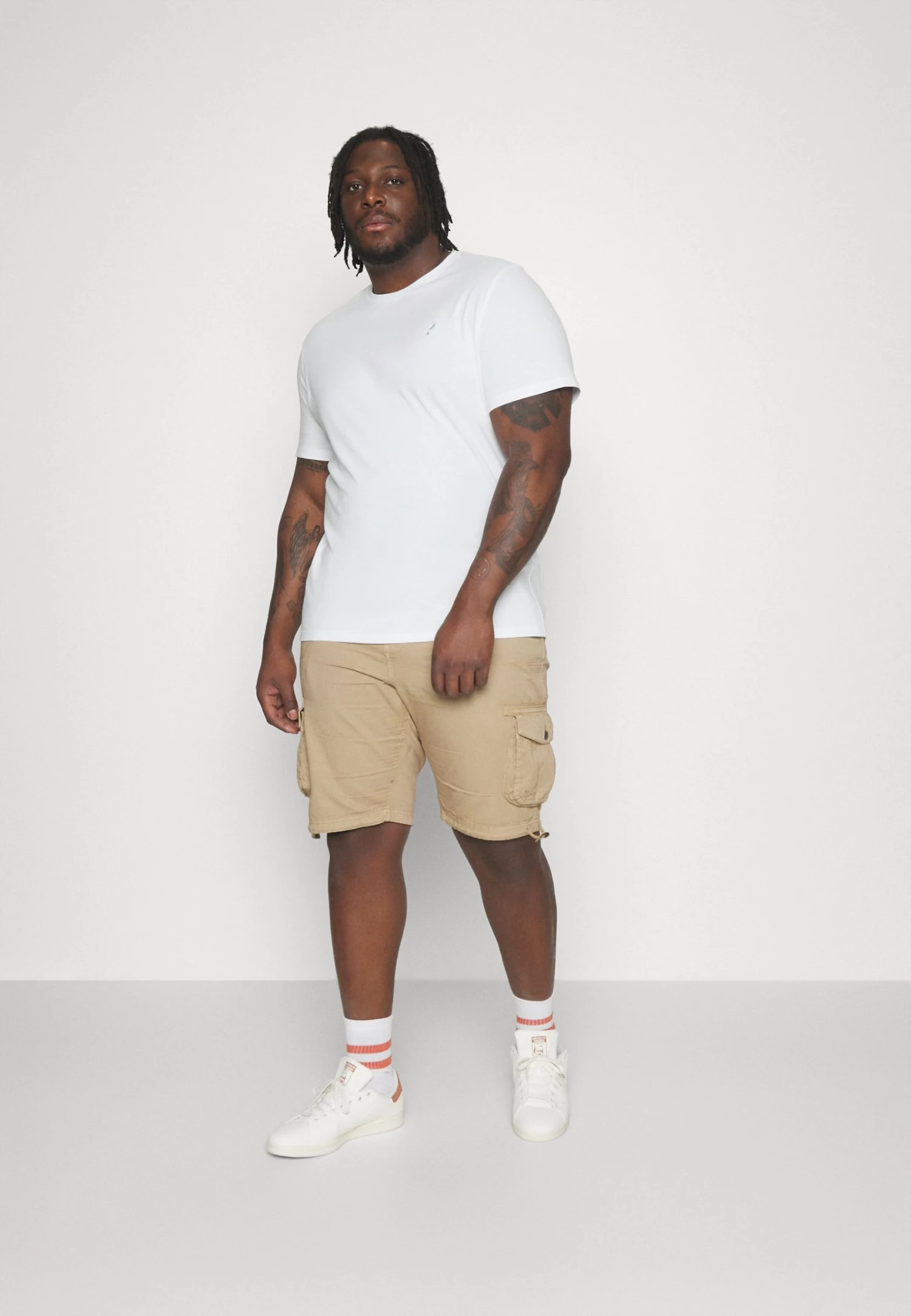 Pier One 5 Pack - Camiseta Básica - White/Mottled Dark Grey/Bordeaux