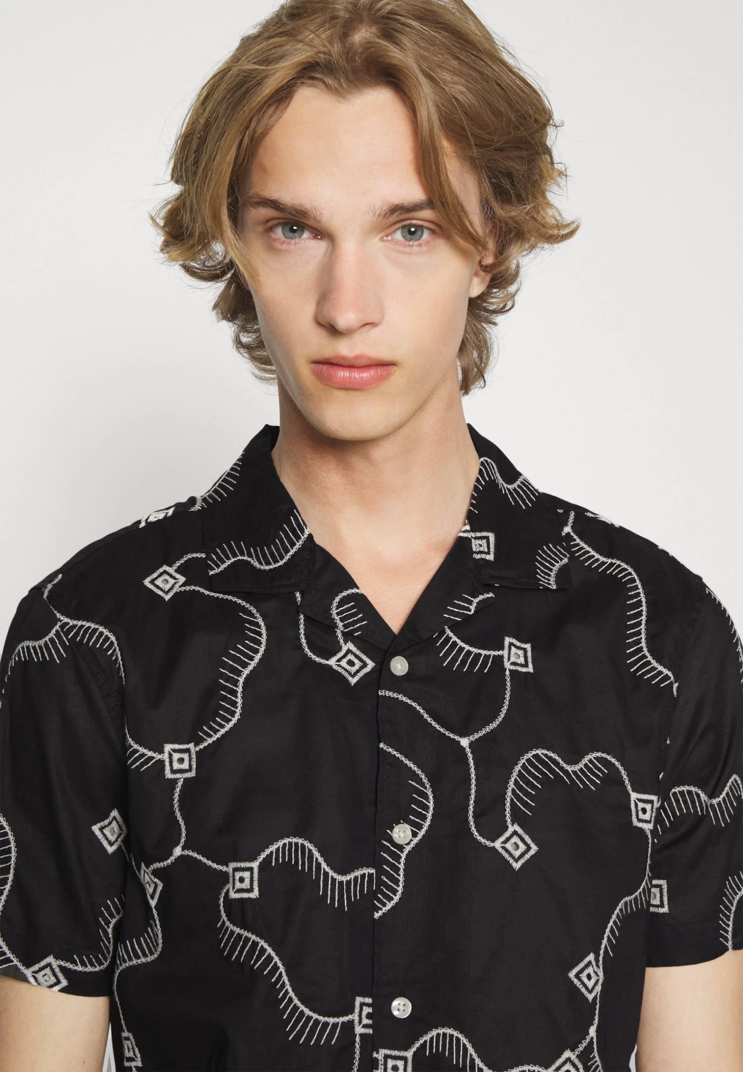 Pier One Camisa - Black - Imagen 4