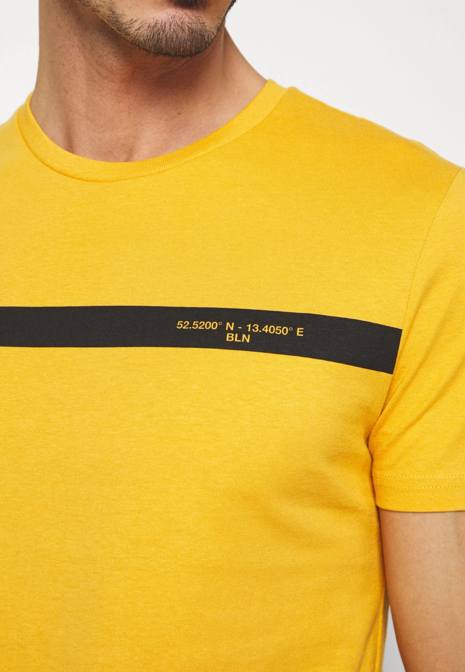 Pier One Camiseta Estampada - Yellow - Imagen 5