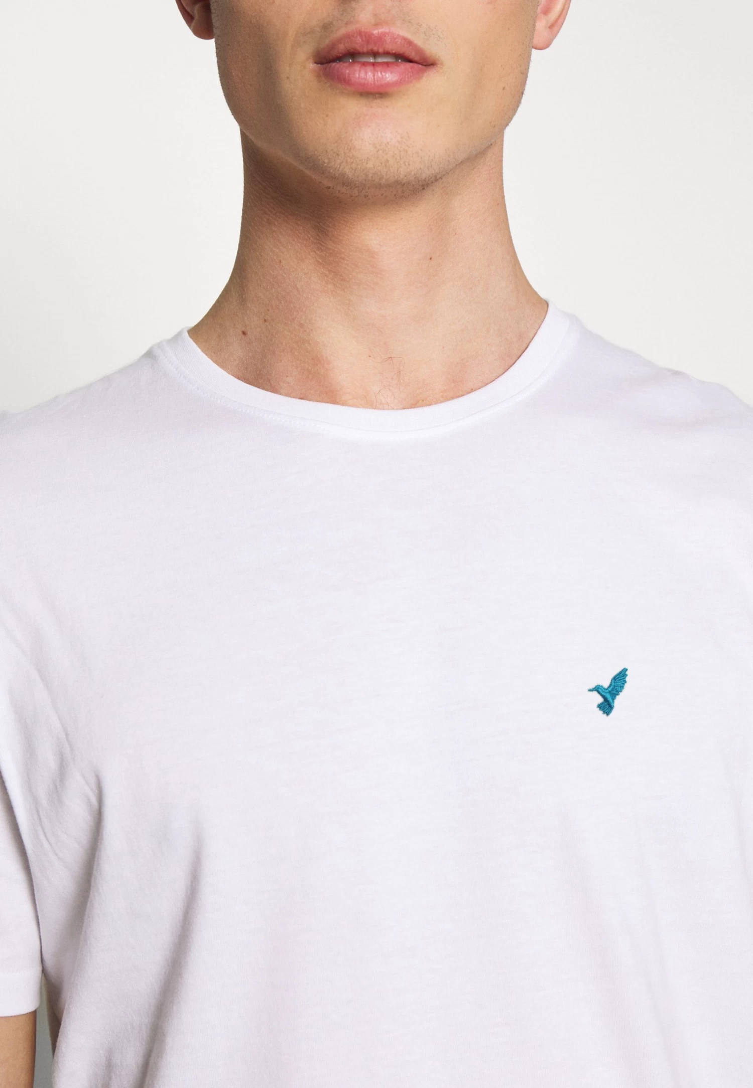 Pier One Camiseta Básica - White - Imagen 5