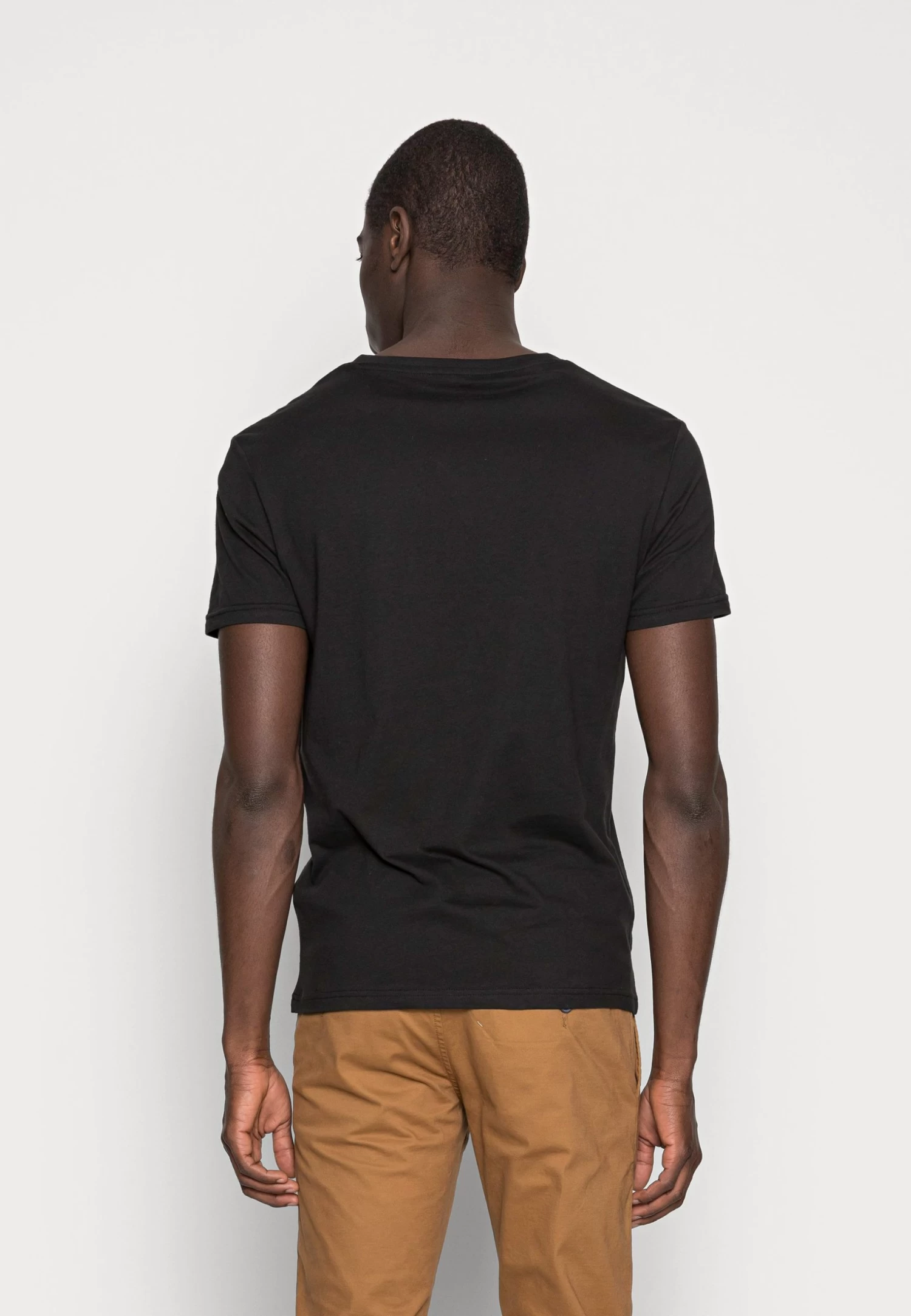 Pier One 5 Pack - Camiseta Básica - White/Blue/Black - Imagen 4