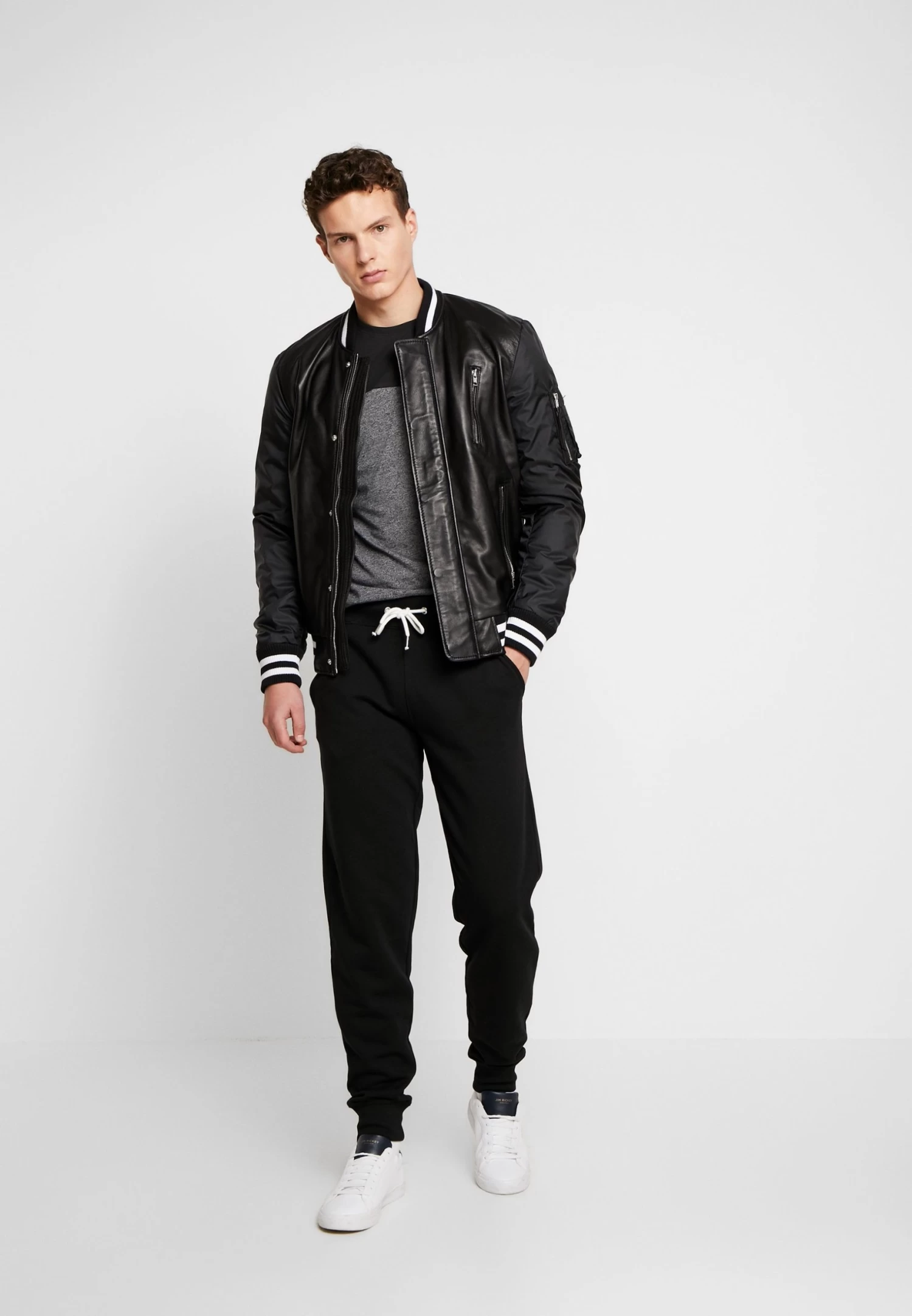 Pier One Camiseta Estampada - Black - Imagen 2