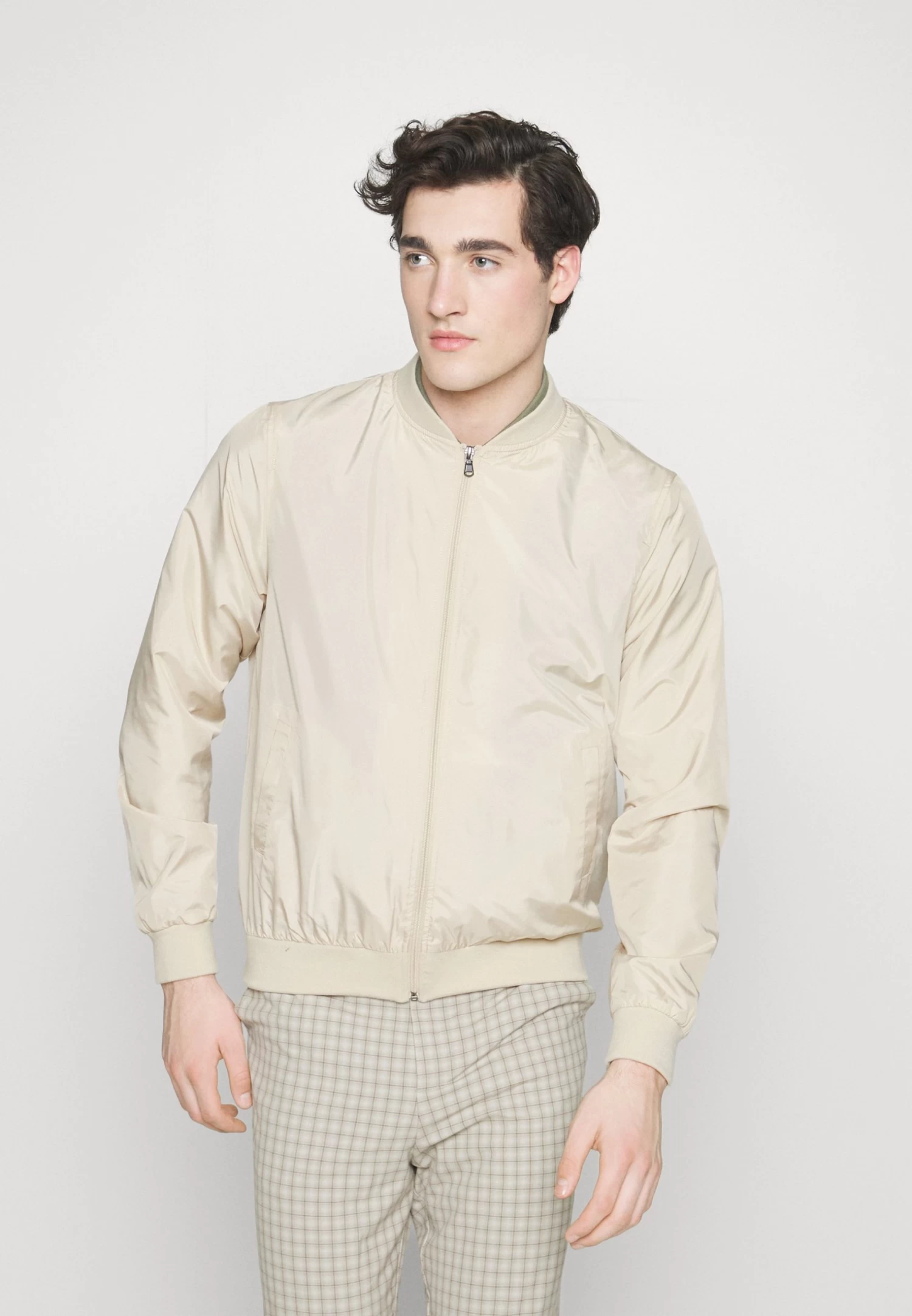 Pier One Chaquetas Bomber - Beige