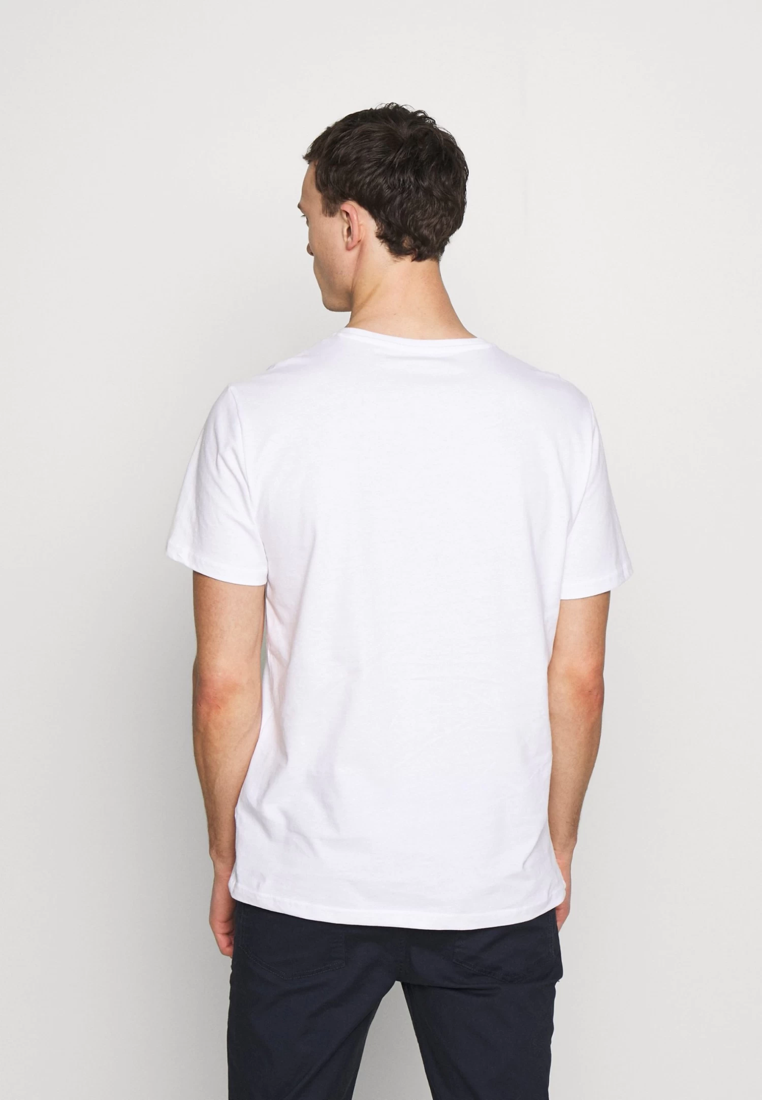 Pier One Camiseta Básica - White - Imagen 3