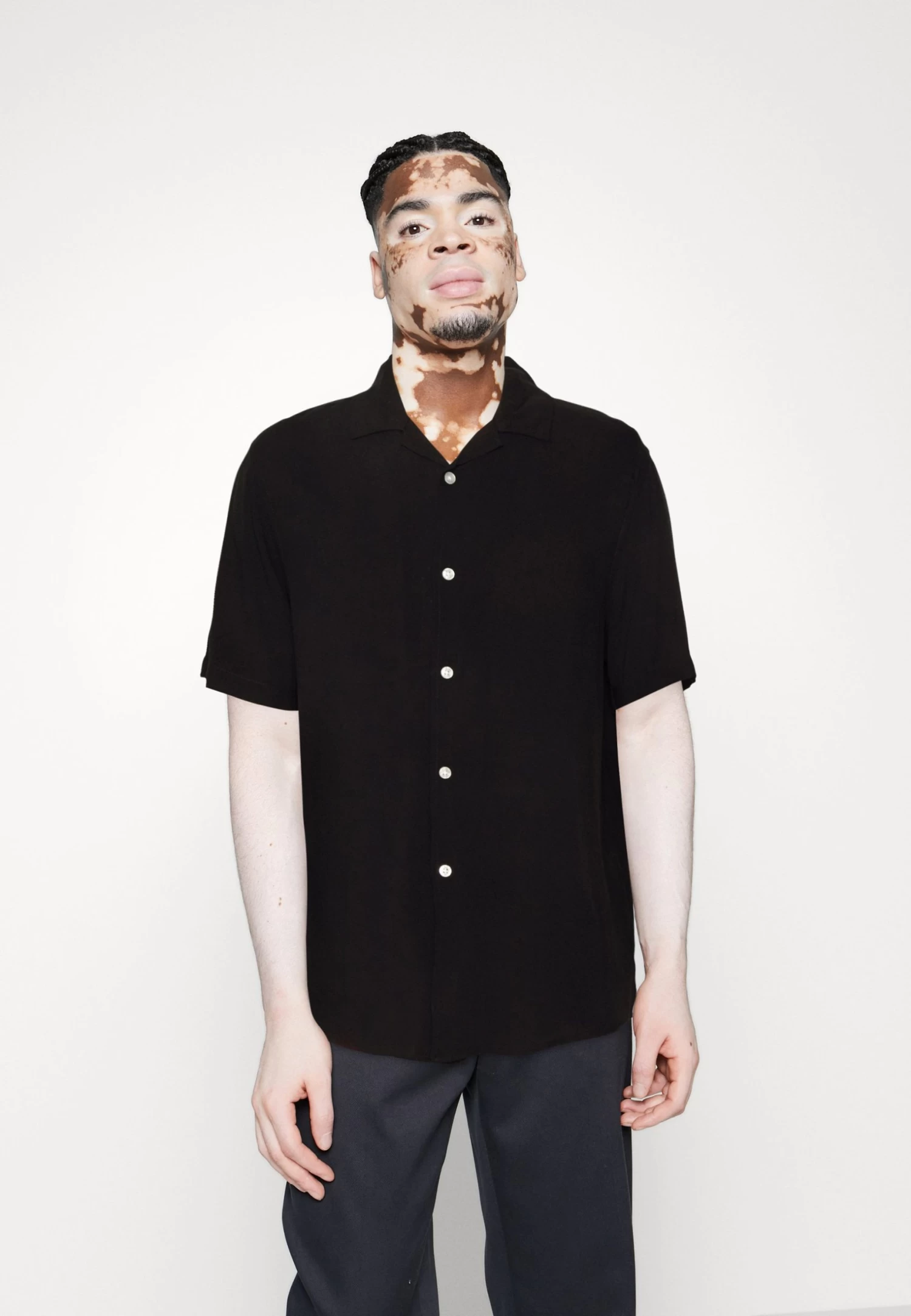 Pier One 3 Pack - Camisa - Beige/Black/White - Imagen 4