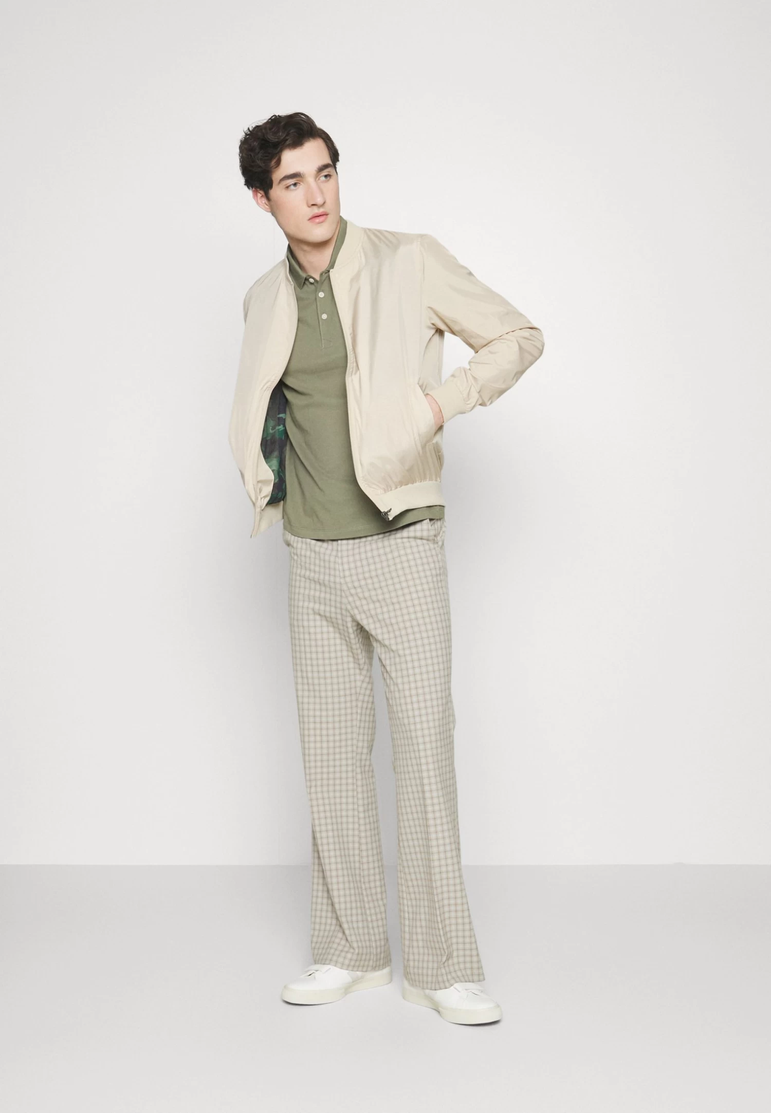 Pier One Chaquetas Bomber - Beige - Imagen 2