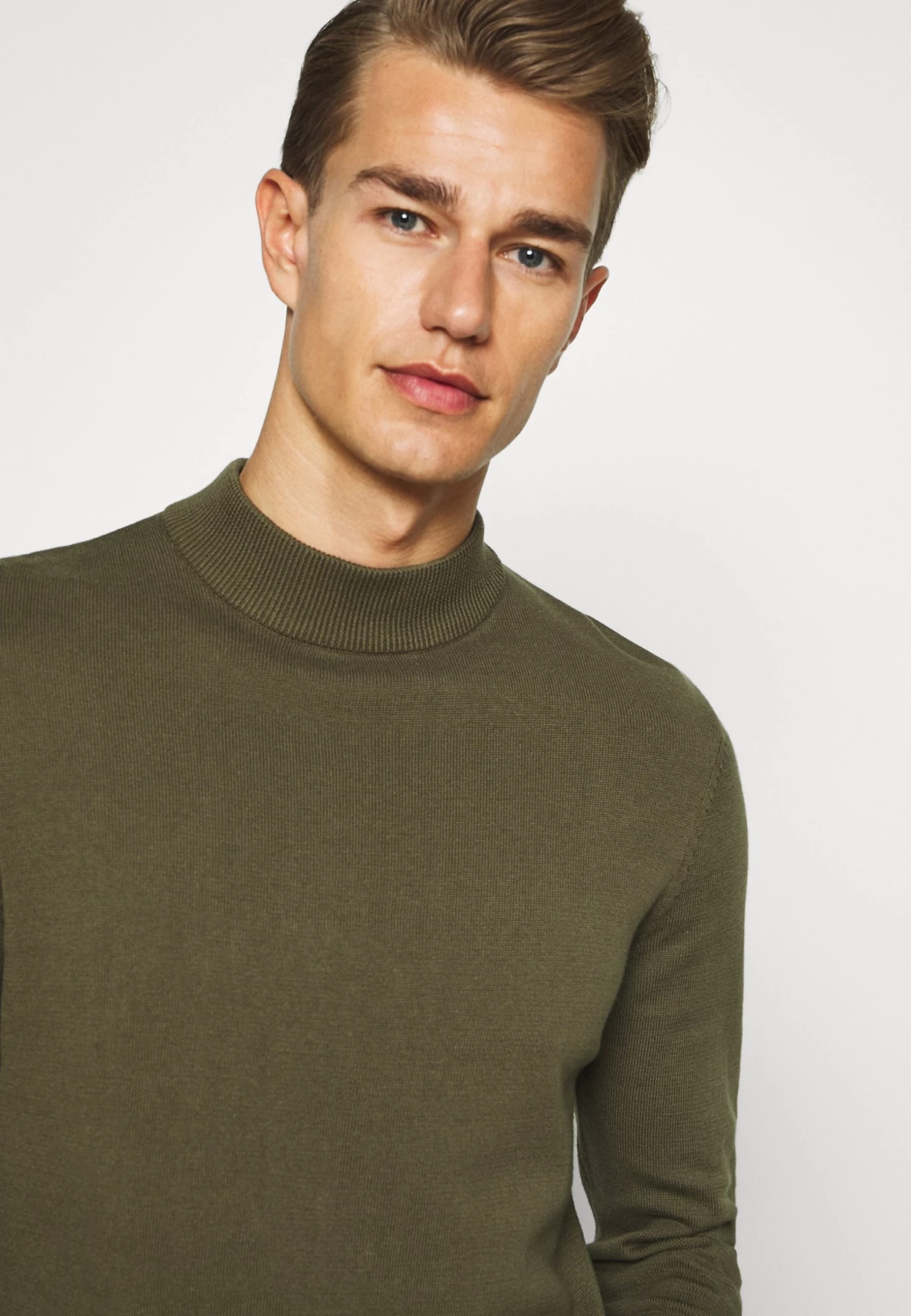 Pier One Jersey De Punto - Oliv - Imagen 4