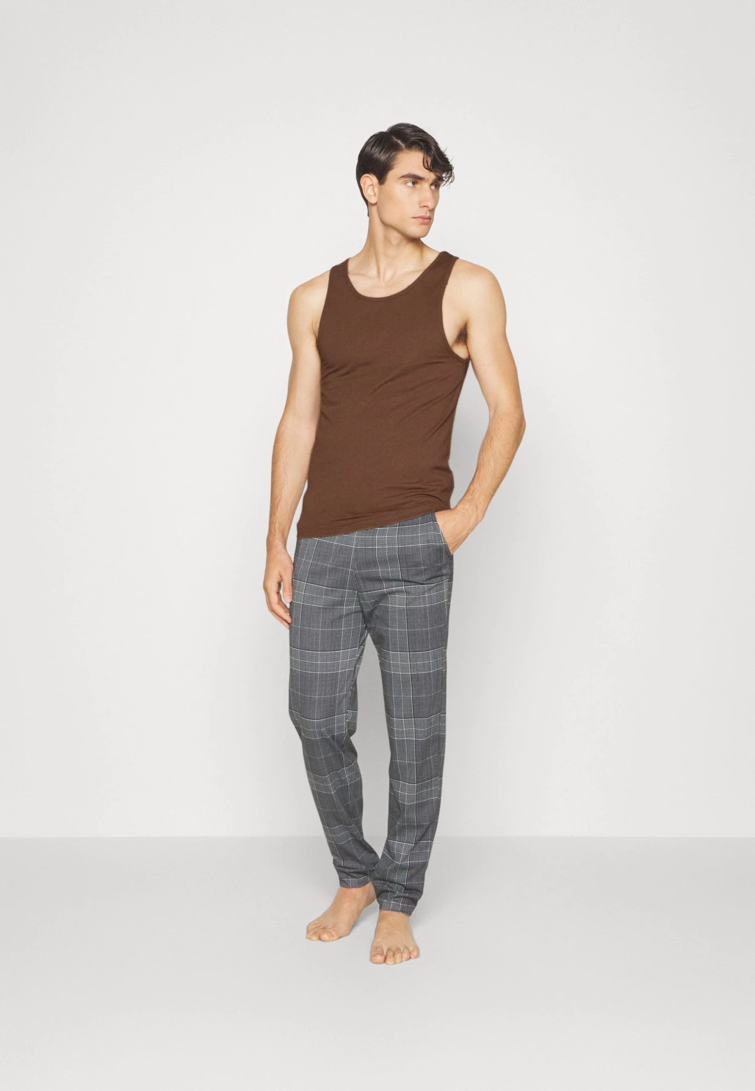 Pier One 3Pck Skin Tone Rib Vest- Camiseta Interior - Brown - Imagen 2