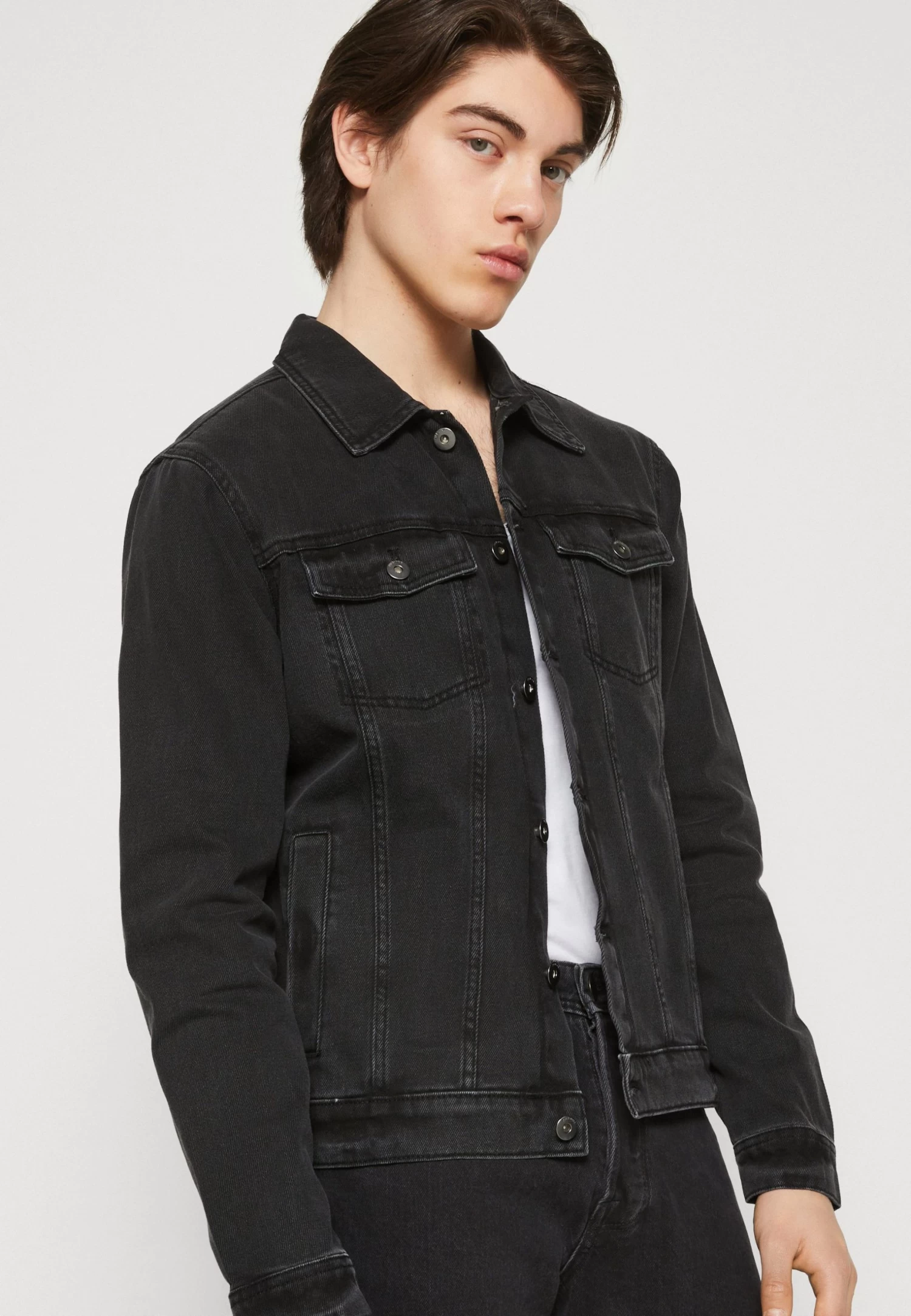 Pier One Chaqueta Vaquera - Black - Imagen 4